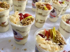 Healthy fruit and yogurt parfait (15000 pack of 5c